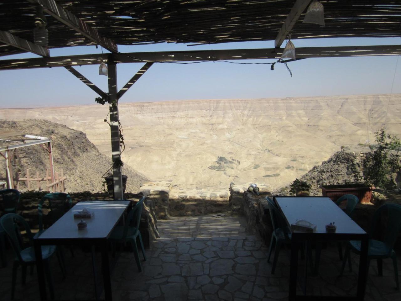 Trajan Guest House Al-Mughayer Exterior photo